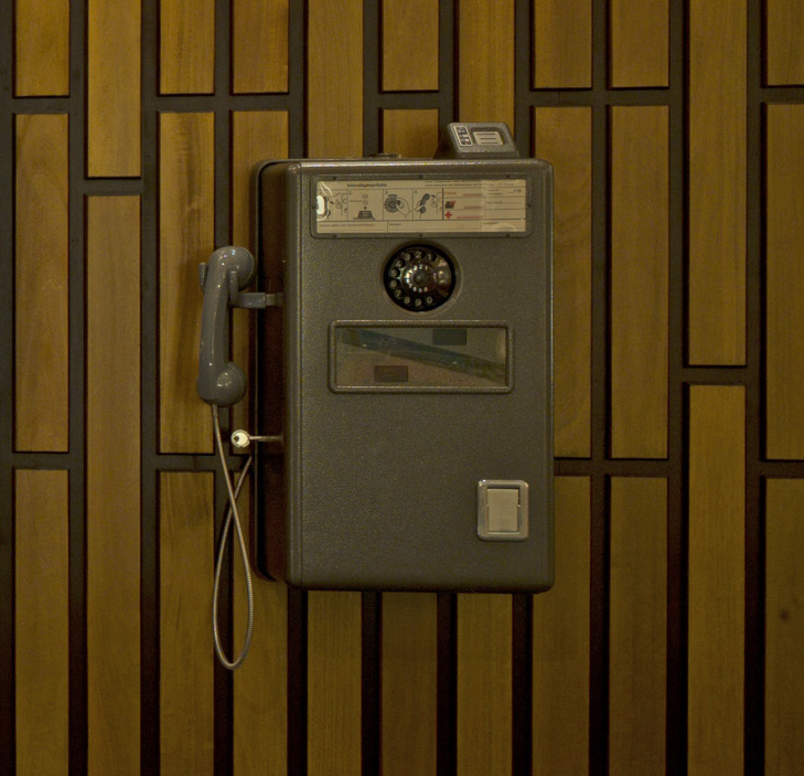 Telefon-COPYRIGHT-Deutsches-Auswandererhaus